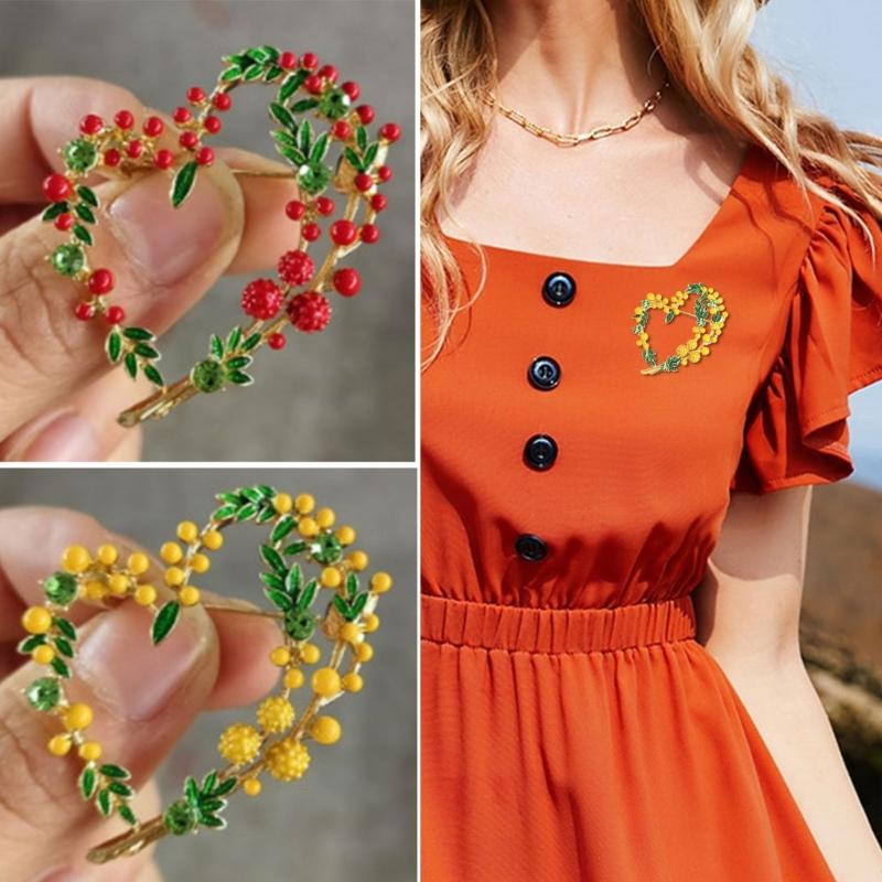 Beautiful Fruit Heart Brooch Party Office Pins Fashion Lapel Pin Alloy Texture Suitable for Women and Unisex Present