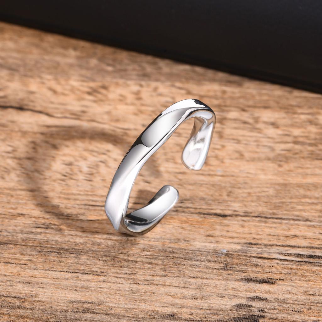 Mens Simple Mobius Twist Rings,Minimalist Opening Metal Wedding Ring,Thin Classic Polished Pinky Ring,Unisex Jewelry Gift