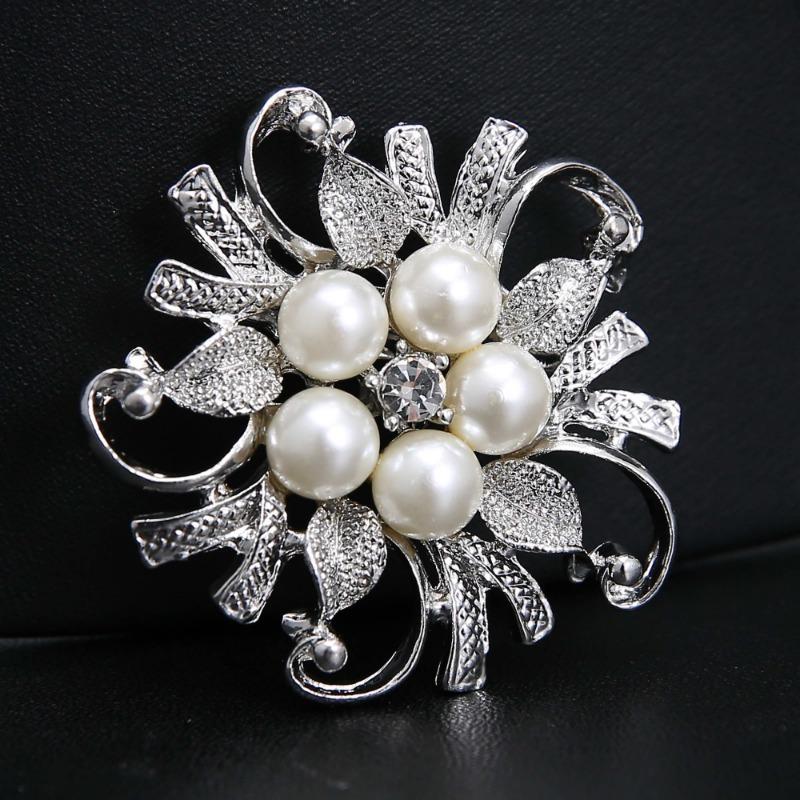 Fashion Silver Plated Wedding Brooches Simulated Pearl Brooch Flower Collar Dressing Hijab Pins Fashion Jewelry.