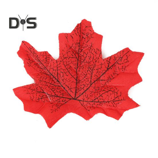 50Pcs Artificial Maple Leaf Realistic Cloth Autumn Leaves Indoor Outdoor Halloween Fall Harvest Thanksgiving Festival Wedding Party Decoration