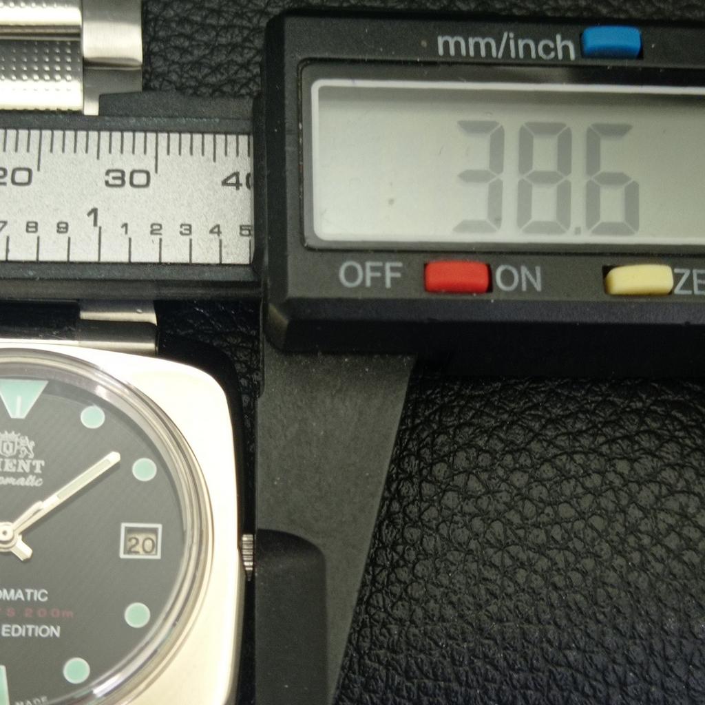 USED ORIENT AUTOMATIC 46943 JAPAN MENS VINTAGE BLACK COLOR DIAL WATCH a702245-5 R123-a702245