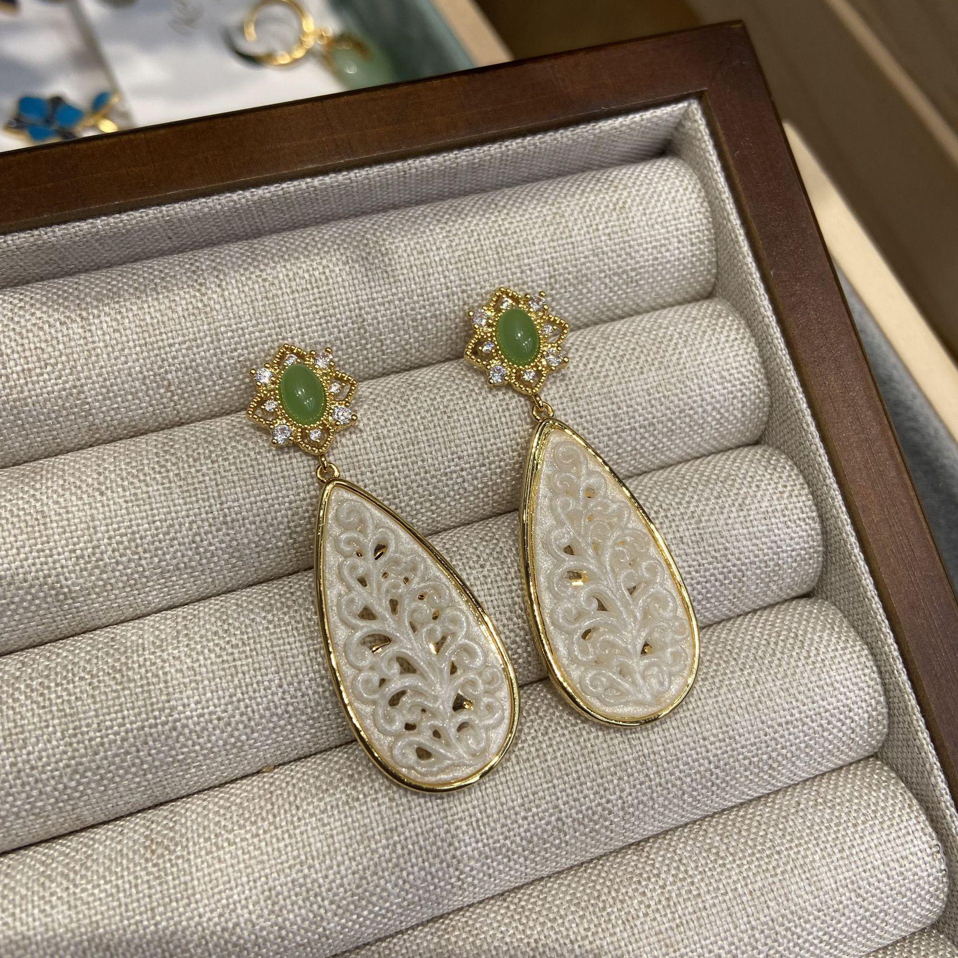 

Шикарные серьги-капли из белого халцедона с филигранью - Ретро придворный стиль для ципао