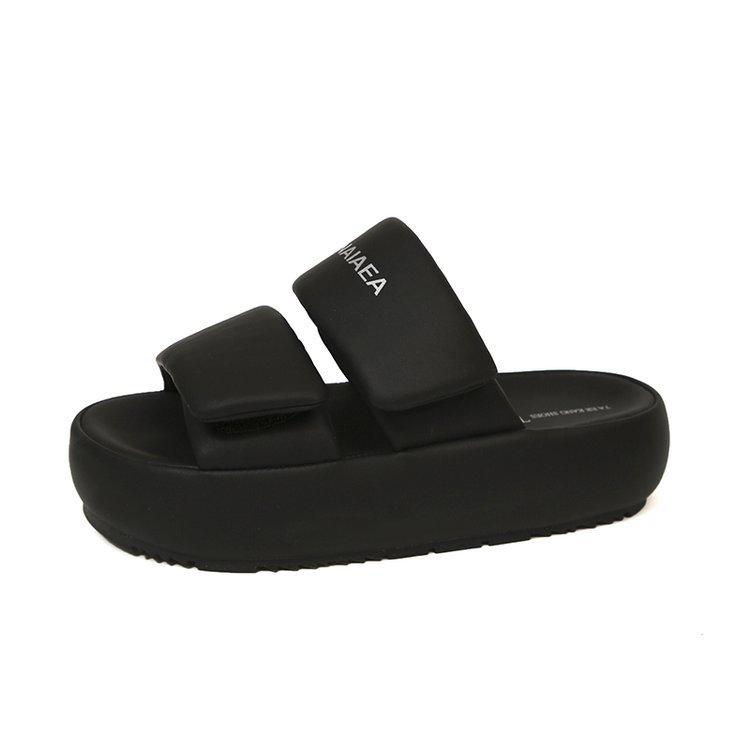 

Stepping on shit feeling thick bottom one-word drag women s outer wear 2025 summer versatile double belt Velcro soft elastic bread cool slippers 35