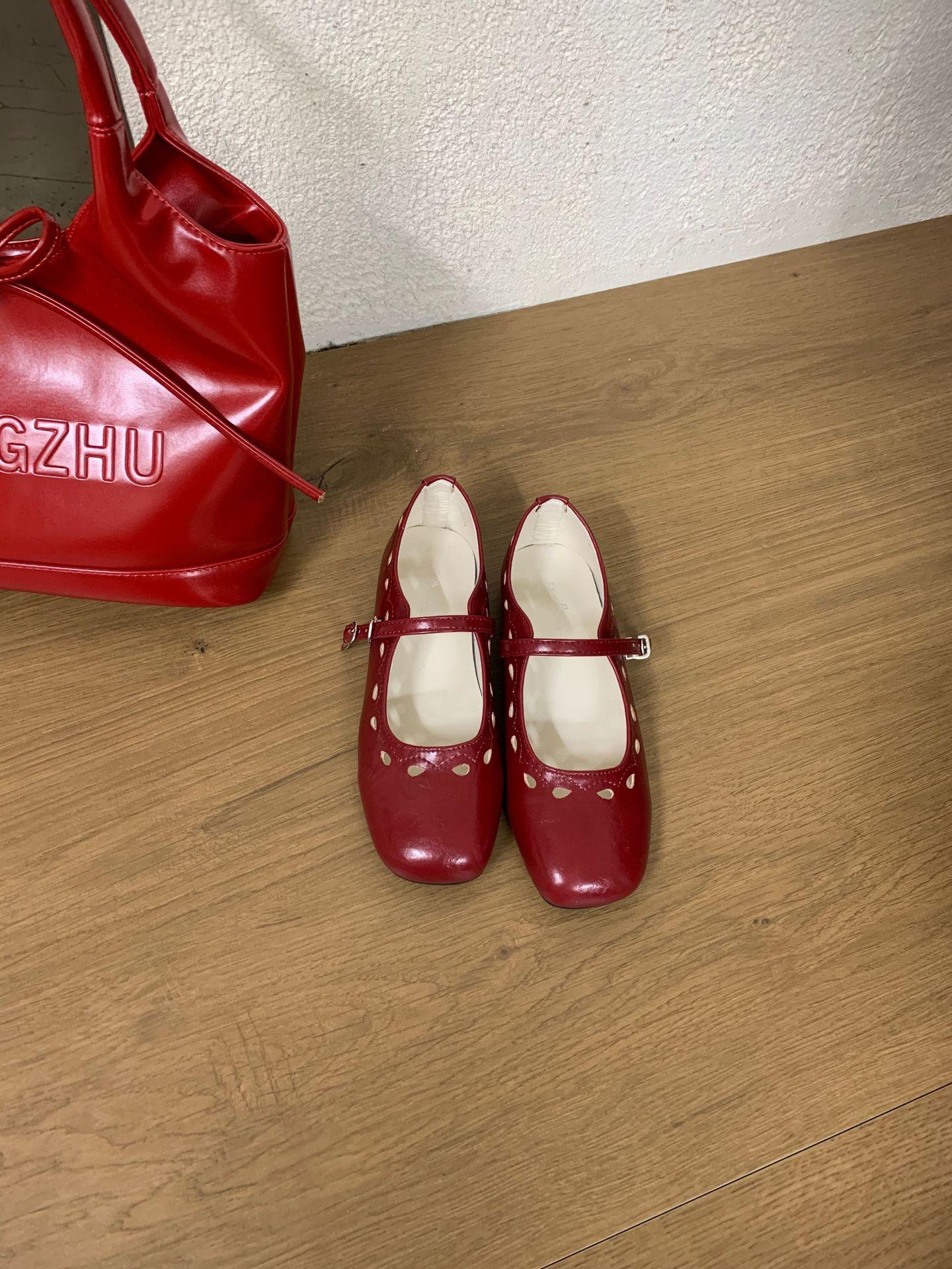 Women s Flat Cut-Out Spring Vintage Style Pumps - Fashionable Footwear 35