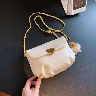Cloud Bag  New Women's Exquisite Chain Pleated Magnetic Buckle Crossbody Bags Fashion Versatile Commuter Handbag