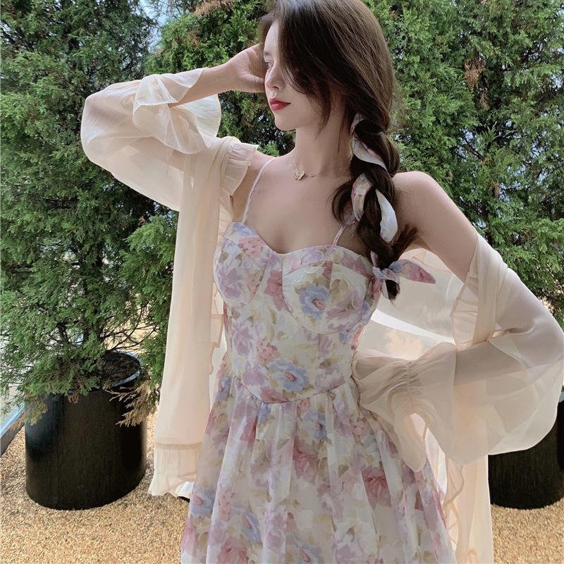 Suit Women's Summer New Sunscreen Cardigan + French Waist Temperament Floral Suspender Dress Two-piece Set