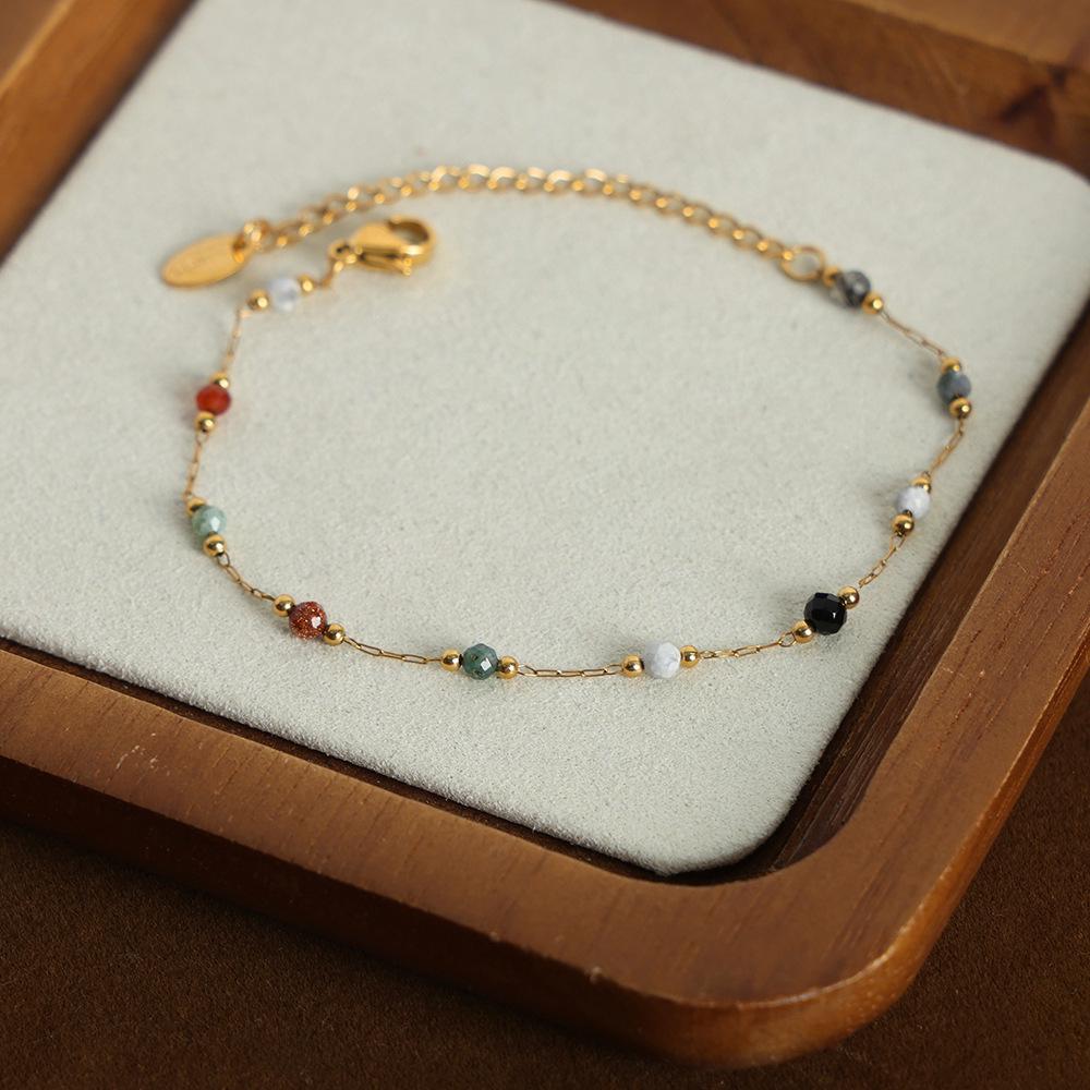 Versatile 18k Gold Titanium Necklace and Bracelet Set with Natural Stone Stitching Design