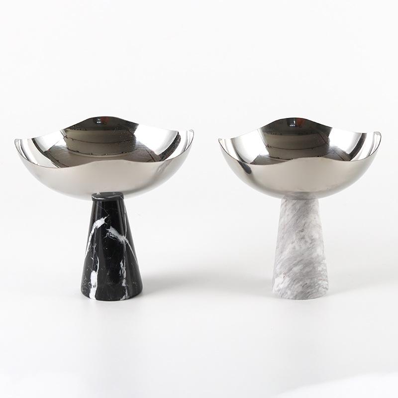 Lekki Luksus Nordic Marmurowy Talerz na Owoce Ozdoby Projektant Willi Modelowy Pokój Wysoki Metalowy Talerz na Przekąski z Suszonych Owoców Ozdoby