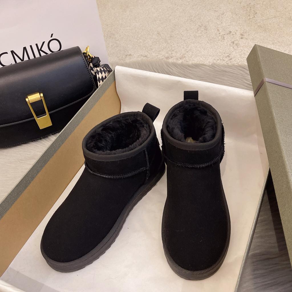 Snow boots women's winter 2025 new versatile winter shoes students cute velvet thickened warm outer wear cotton shoes