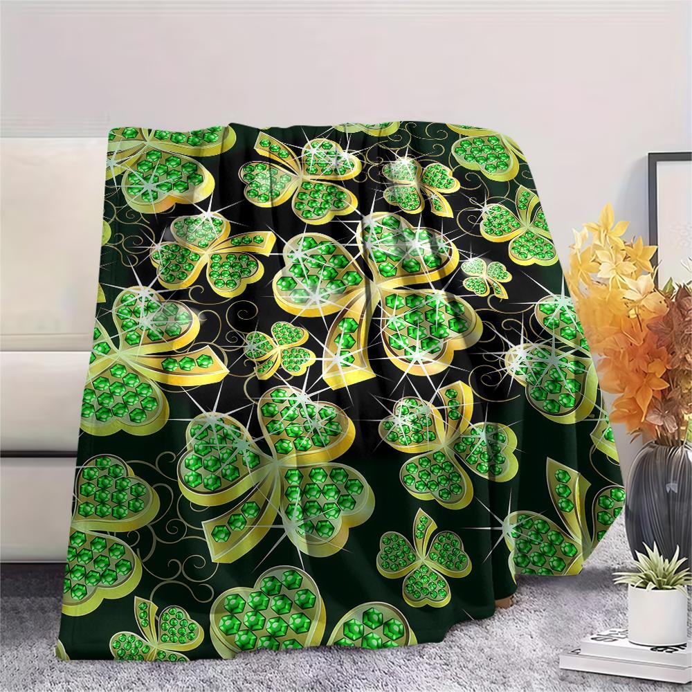 St.Patrick's Day Green Clover Print Flannel Blanket,High Quality Comfortable for All Seasons,Home Decor,Warmth and Comfort,Perfect for Christmas Gifts