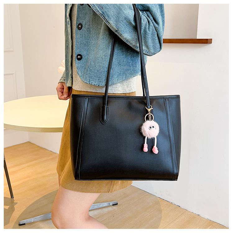 Large Capacity Faux Leather Tote Bag for Women Fashionable Commuter Shoulder Handbag CLE