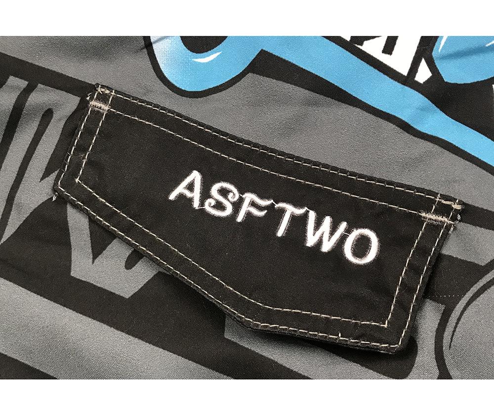 2023 Sommer Pfirsichhaut Lässige Herren Schnelltrocknende Fünf-Punkt-Badeshorts