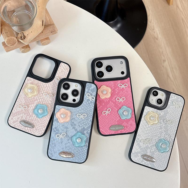 Three-dimensional Flower Pearl Bow Tie Mobile Phone Case for IPhone17proamx Snakeskin Pattern for Apple 16 High-end 15