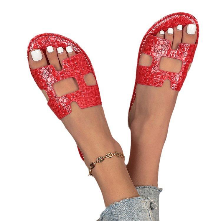 Women's Summer Luxurious Outwear Flat Bottom Slippers Tourist Beach Holiday Sandals Classic Fashion Leather Slides Outdoor