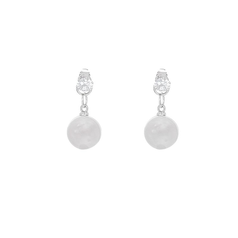 Korean Micro-inlaid Zircon Stud Earrings for Women, Elegant, Exquisite, Niche, Fashionable and Versatile Earrings, Light Luxury and High-end Earrings.