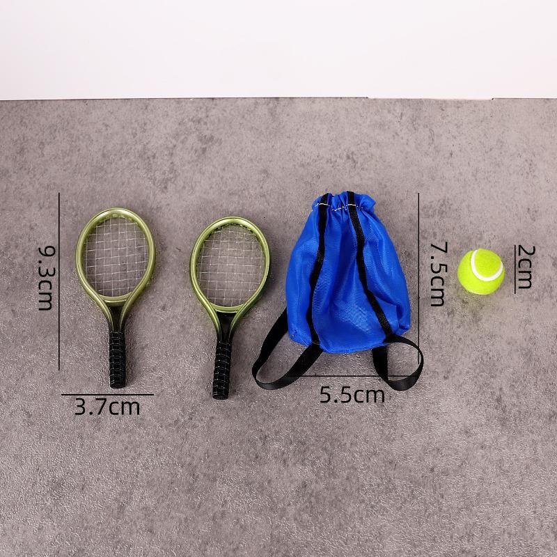 

4 шт. Маленькая тканевая кукла Миниатюрная спортивная сцена Спортивные товары Мини-набор теннисных ракеток для кукольного домика Декор для улицы Модельные аксессуары зелёный