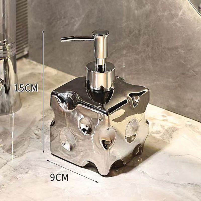 

Керамический флакон для лосьона с бантом, серебристый кролик, контейнер для мыла, аксессуары для ванной комнаты, высококлассный флакон для хранения средства для снятия макияжа, шампуня, новый