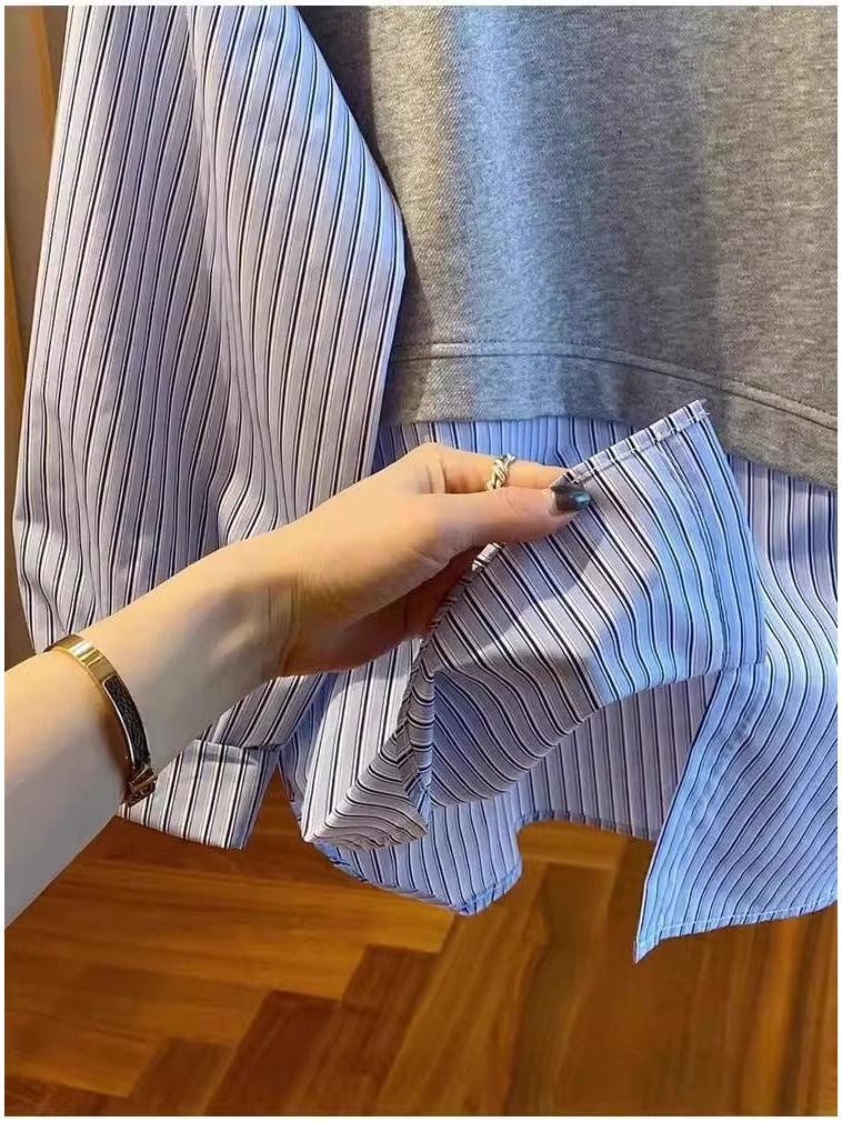 Damen Übergröße Gestreiftes Zwei-in-Eins Sweatshirt - Schlankmachendes Langarm-Oberteil für den frühen Herbst 2025