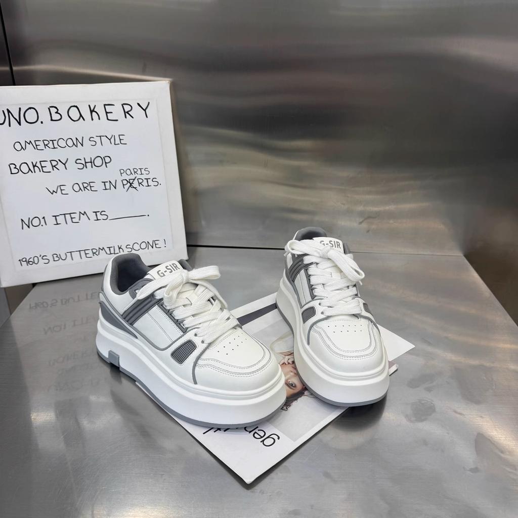 Lace-up thick-soled heightening little white shoes for women's 2025 spring new European small muffin shoes sports and leisure board shoes