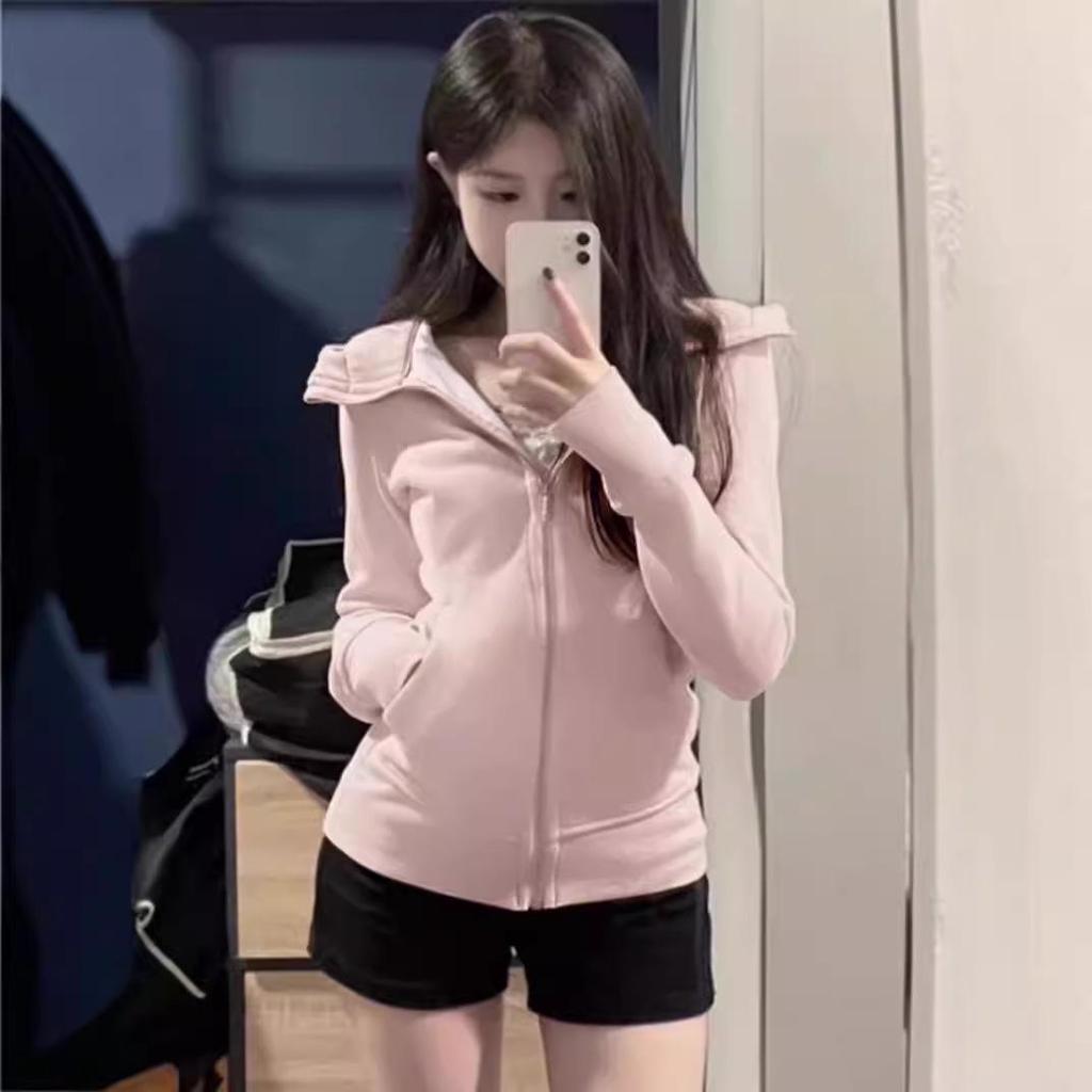 Dámská růžová bunda a svetr slim fit pro jaro a začátek podzimu 2024