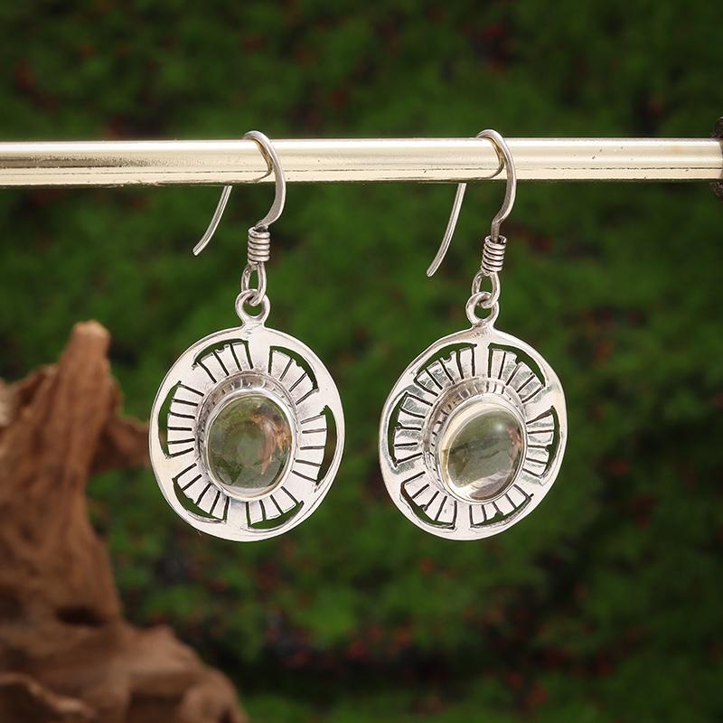 Retro Fashion Red Zircon Earrings for Women Classic Drop Shape Exquisite Elegant Jewelry Accessories Gift