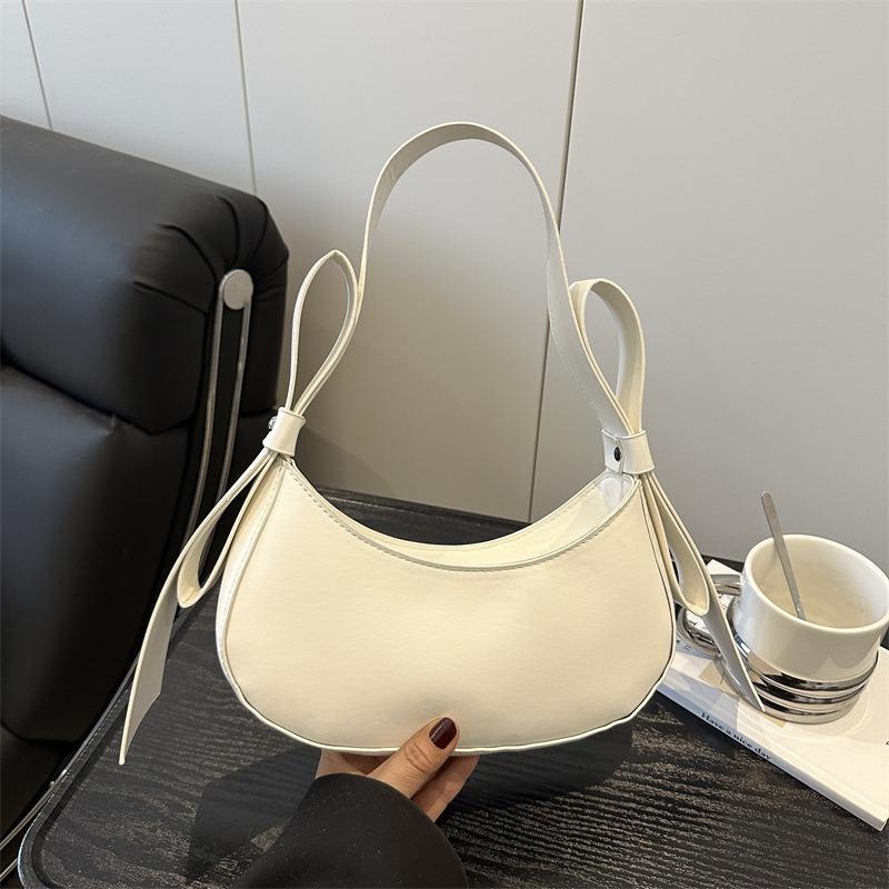 Bag Women's New Popular Niche Design Bow Crescent Bag Premium Texture Portable Messenger Bag Versatile