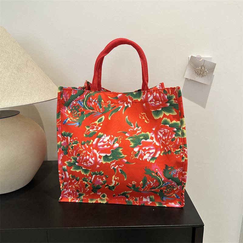 

Trendy Canvas Large Tote Bag For Women In Black Blue Green Red Ideal For Everyday Style червоний