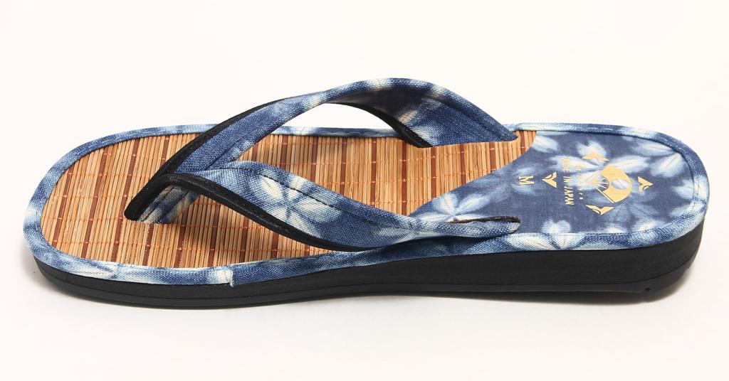 Hasegawa Bamboo Geta Made In Japan Men's Japanese-Style Sandals, (Cherry Blossom/2L)
