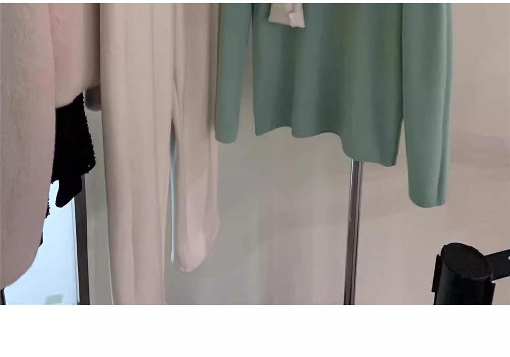 Women's Slim-Fit Half-High Collar Knit Top, Autumn/Winter 2026, Long-Sleeve, Soft and Figure-Flattering.