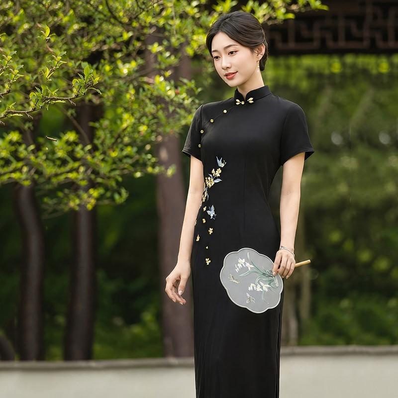 Black Modern Chinese-Inspired Long Cheongsam Dress Women 2026 Stylish Everyday Wear Medium