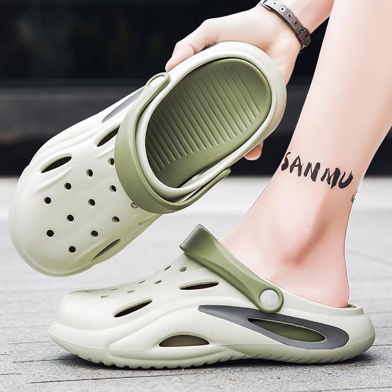 2026 Men s Outdoor Trendy Thick-Soled Non-Slip Slippers - Crocs-Style Two-Way Beach  Driving Sandals 43/44