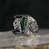 Bague chevalière turque rétro faite à la main pour hommes et femmes, couleur argent antique, bague d'aigle sculptée, incrustation de Zircon vert, Punk, bague de motard