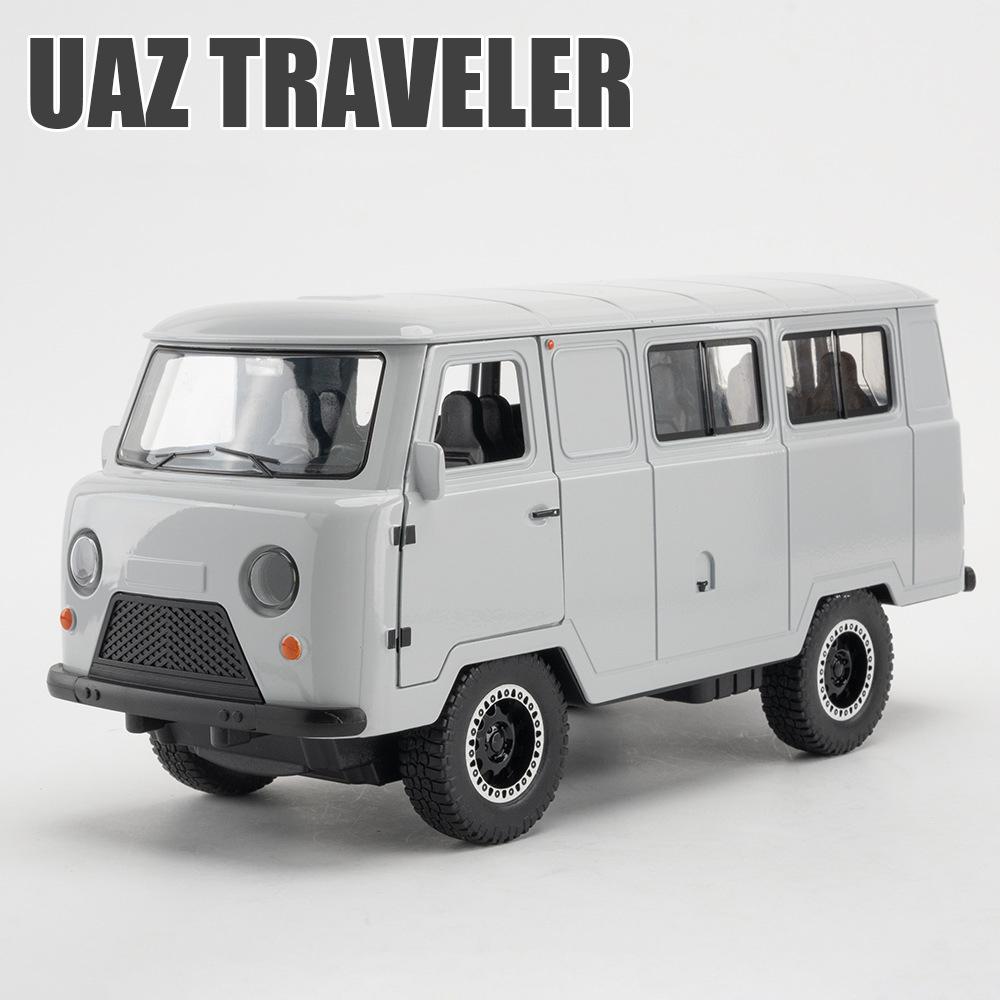 New 1/18 Russian UAZ TRAVELER 452 VAN Alloy Diecasts & Toy Vehicles Metal Toy Car Model Sound and Light Collection Kids Toy