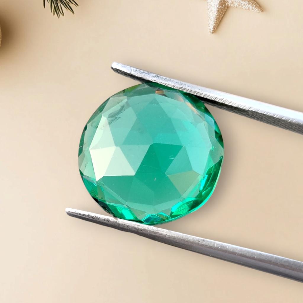 Emerald Shade Round Cheeker Cut Glass Stone, 5.65 Carat Glass Stone, Loose Glass Stone, 13x5 MM Size Round.