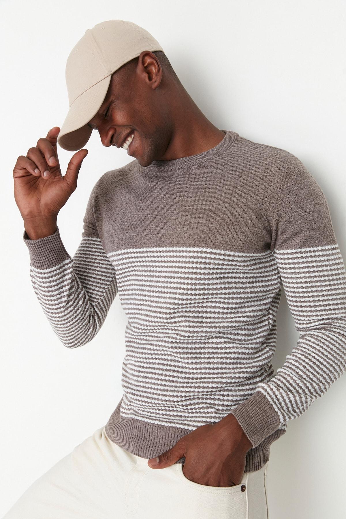 

Men s Fashion New Sweater Mink Slim Fit Crew Neck Striped Sweater L бежевий