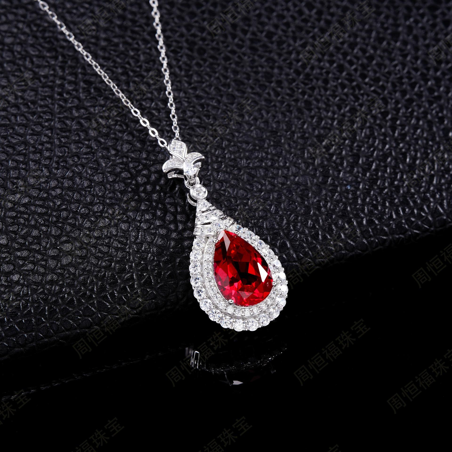 

Винтажное европейско-американское серебряное колье S925 с изумрудом - Легкая роскошь, Дизайн высокого класса 925 Silver