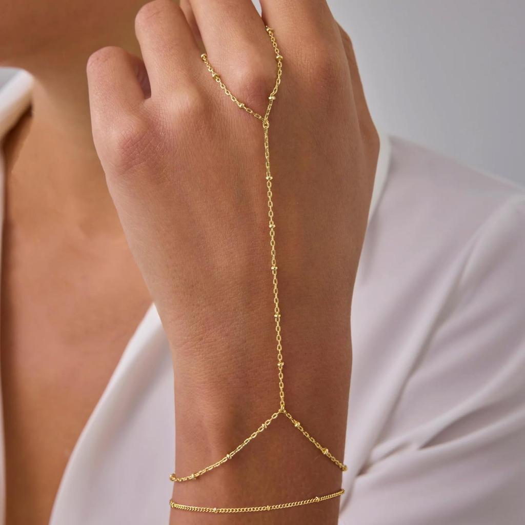 Bracciale Schiava Europeo Creativo in Cristallo Zirconia: Catena Quadrata con Perline e Collegamento al Dito da Donna