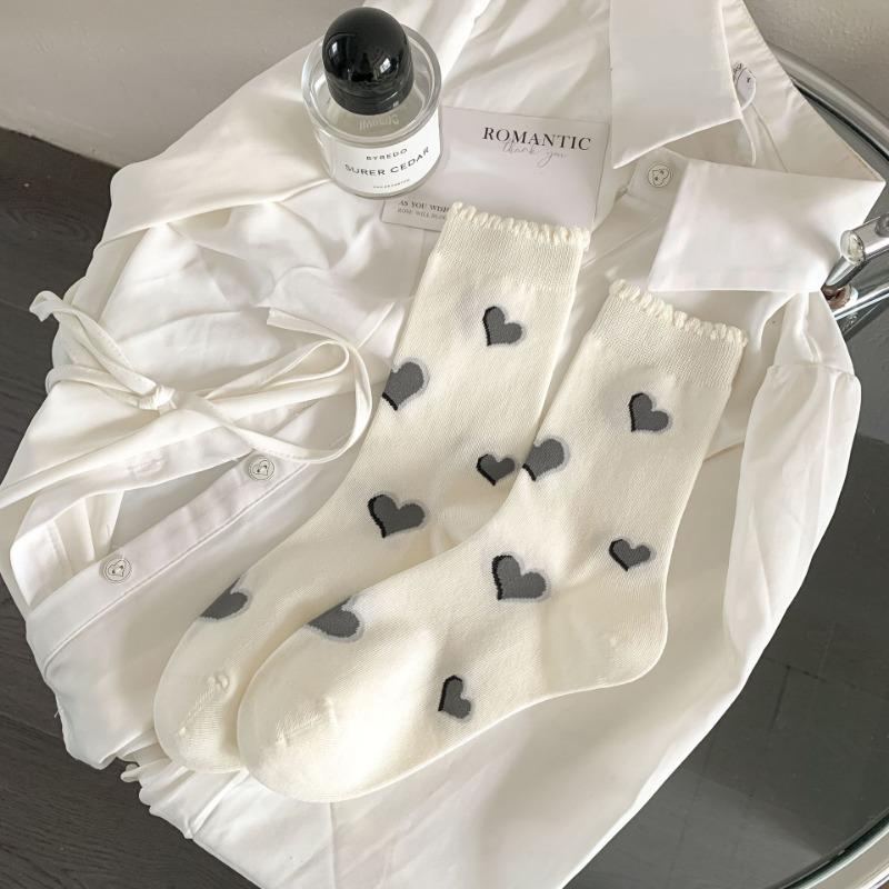Ladies Spring and Autumn New Style Bowtie Love Sweet Tube Socks