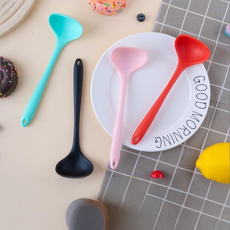 Long Handle Silicone Soup Spoon Large Ramen Noodles Tablespoons Pot Porridge Ladle Scoop Kawaii Japanese Kitchen Utensils