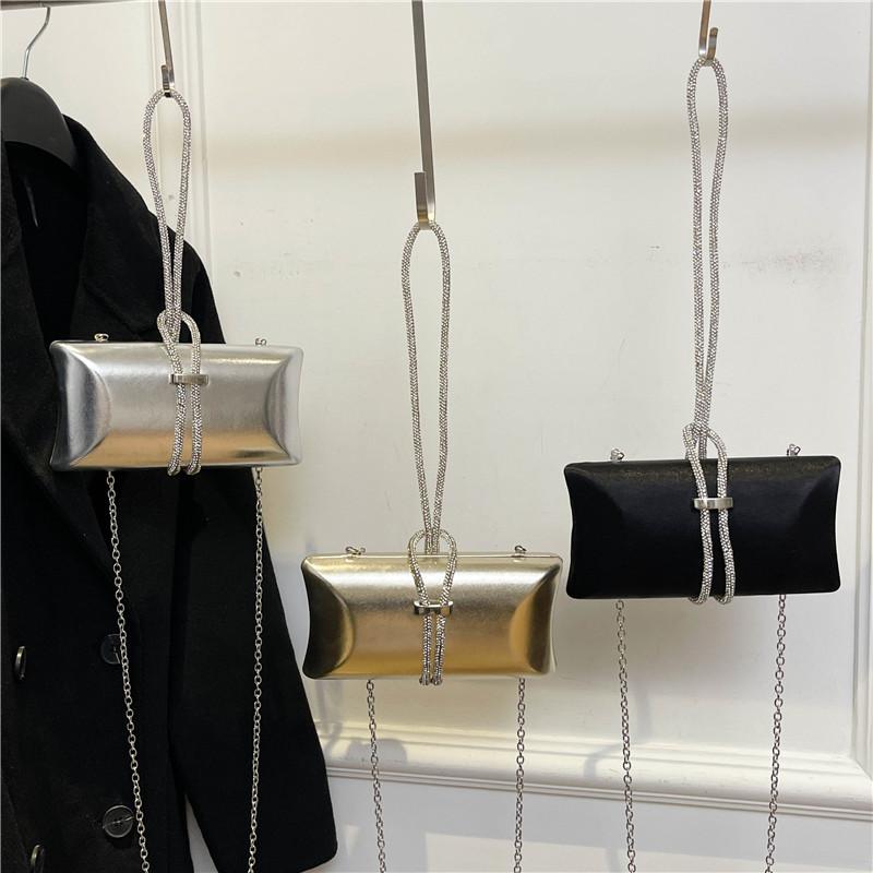 New Street Trend Street Shoot Handbag Women's Hand Oval Dinner Bag Bridesmaid Dress Rhinestones