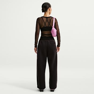 Nike T Shirts Women's Black Crew Neck Straight Fit