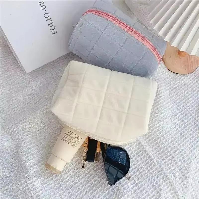 Soft Plush Makeup Organizer Bag Large Capacity Storage Pouch Portable Pillow Design for Travel Daily Essentials