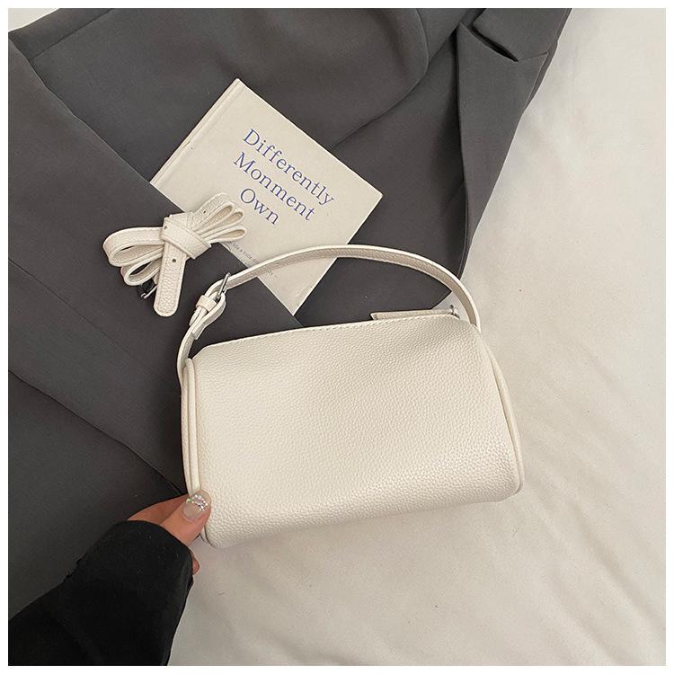 

Модная повседневная сумка-подушка для ручной носки, женская, новая 2025, простая универсальная сумка через плечо, текстурированная сумка-мессенджер