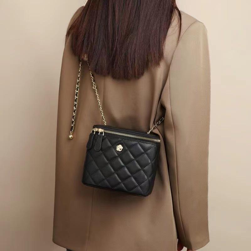 Camellia Diamond Chain Mini Bucket Bag - Secret Garden Style