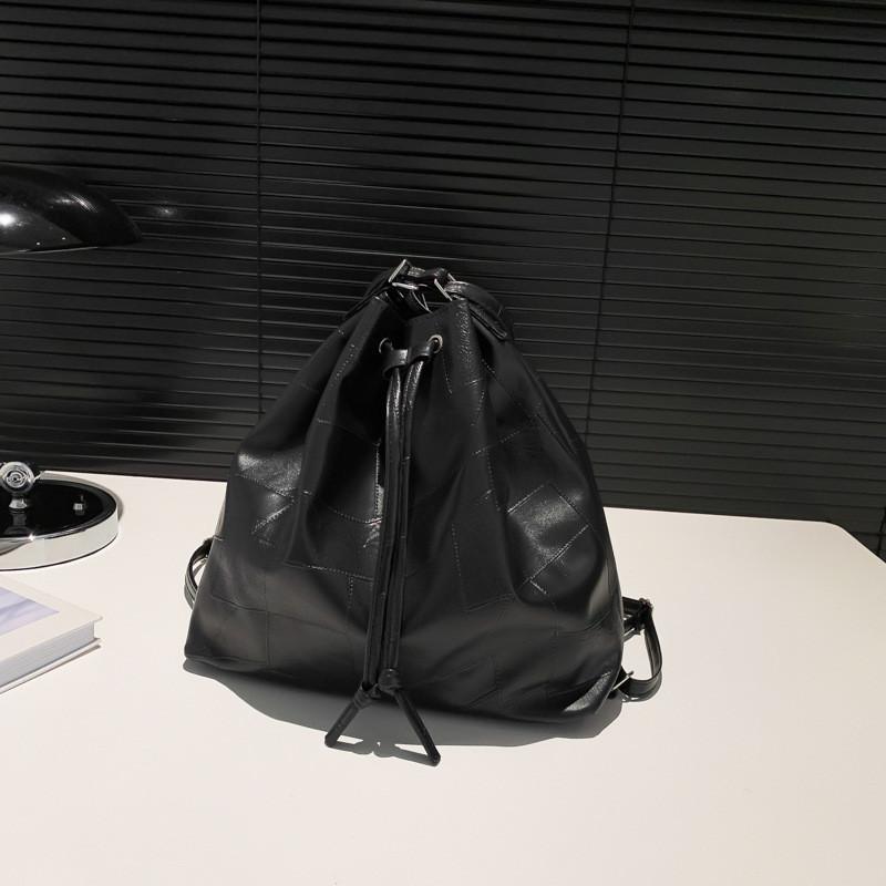 

Trendy Bucket Shape Shoulder Bag For Women Featuring Unique Bow Knot Design In Versatile Colors Ideal For Daily Use