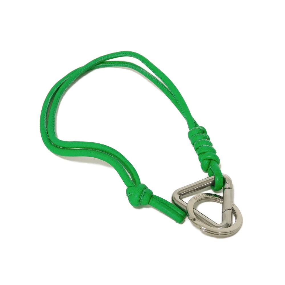 

Б/у 11897 Ремешок с деталью «треугольный узел» Брелок 651050 7950 Шарм «Попугайчик» из наппы зеленого цвета Мужской из Японии ОРИГИНАЛ