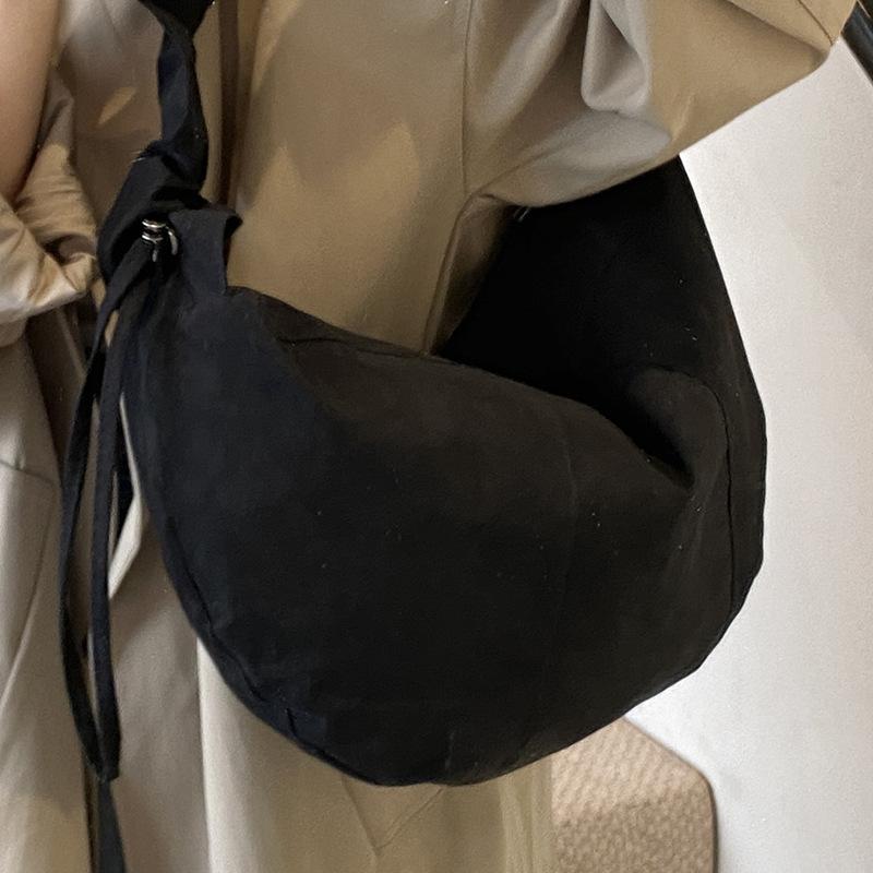 

Высококачественная сумка через плечо Niche, новая простая матовая сумка-пельмень, универсальная сумка через плечо