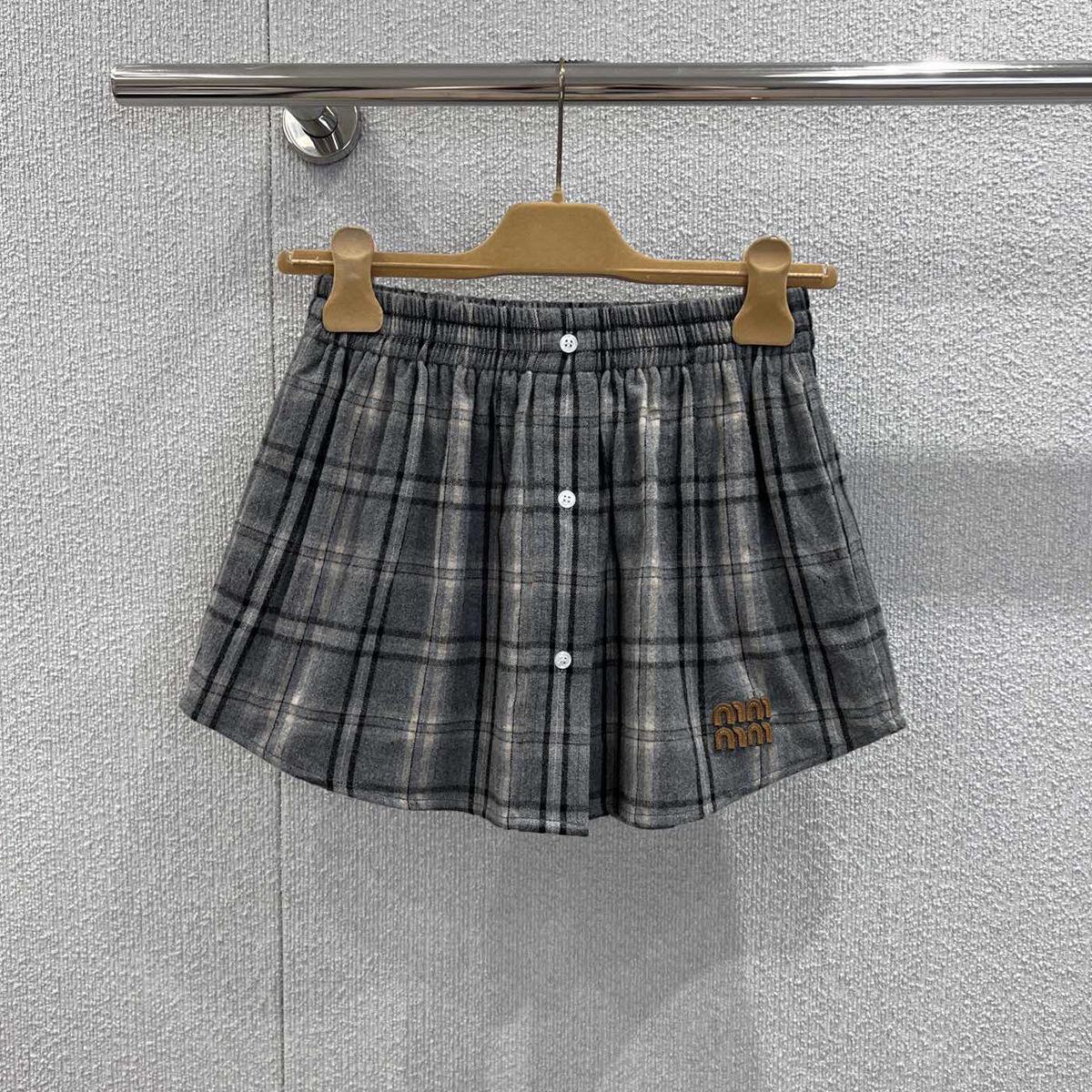 Miu Style Plaid Mini Skirt: Elastic Waist, Single-Breasted, Autumn/Winter Collection Small серый