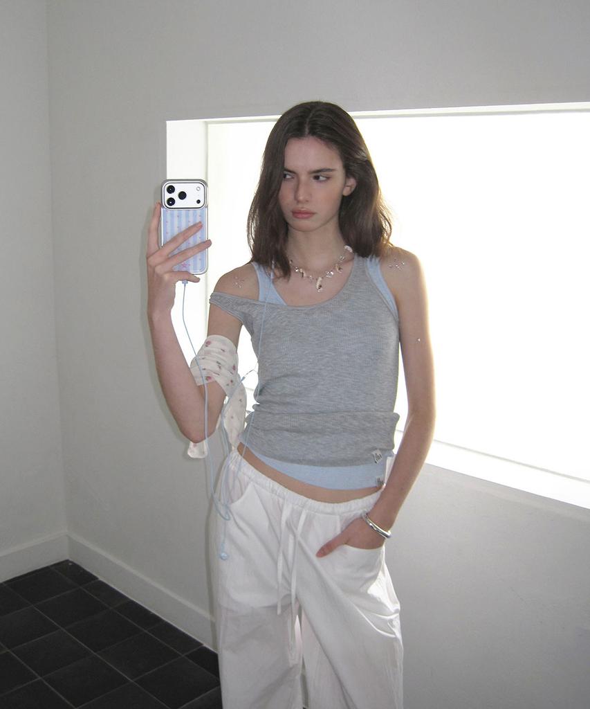 Eopaeleolakaibeu Cove Nylon Wide Pants - Ivory