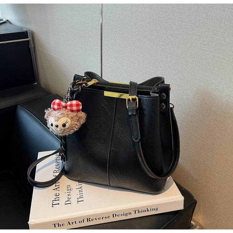 This Year's Popular Fashion Small Bag Women's Bag 2025 New Large-capacity Simple Retro Bucket Bag Texture Cross-body Bag